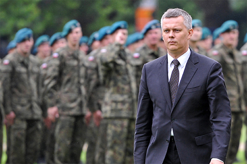 Ba Lan sẵn sàng bán vũ khí cho Ukraine ảnh 1